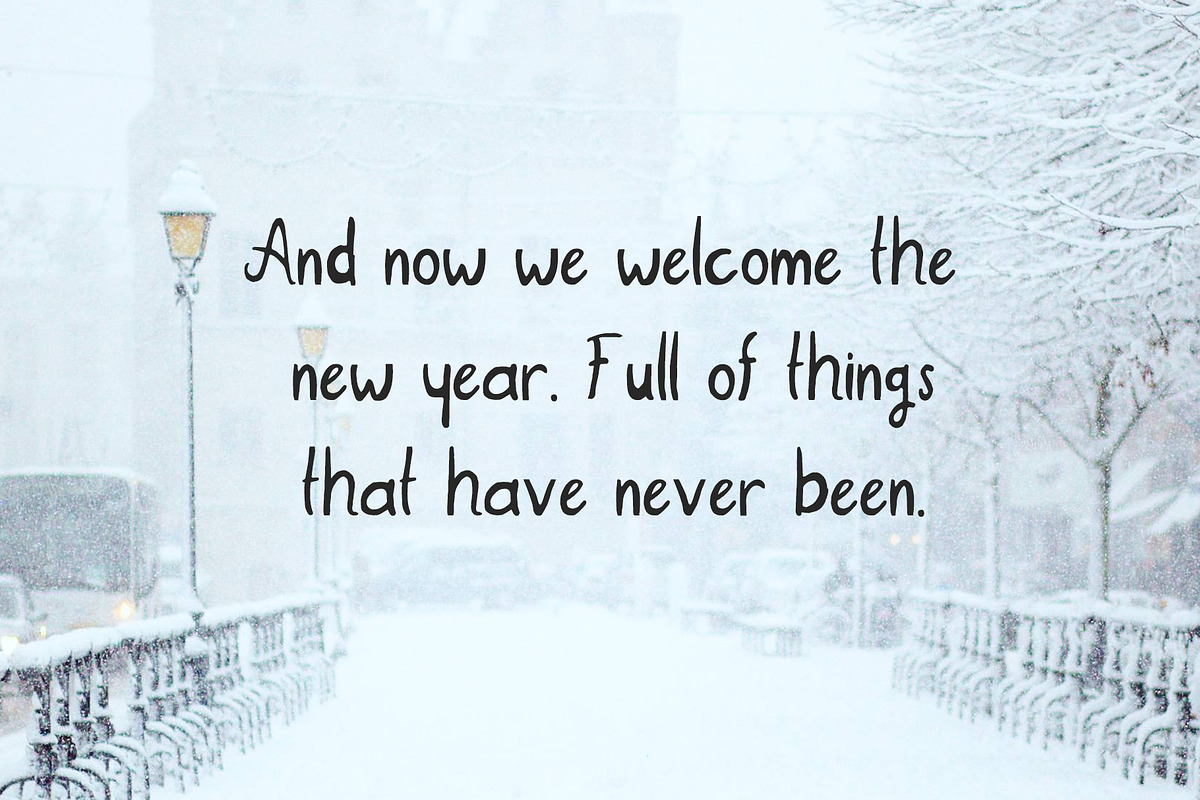 New Year 2018 Brush Font preview 4