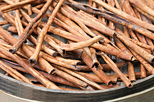 Cinnamon bark, a Photo by saiko3p