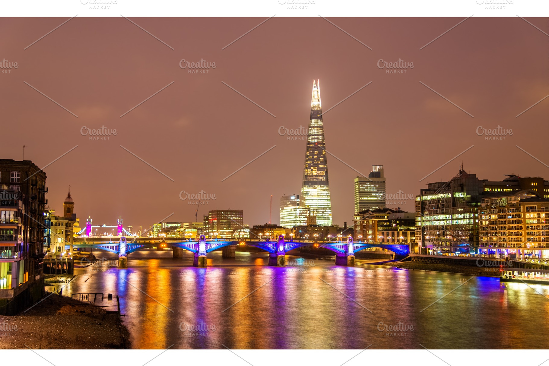 Skyline of London with the Thames river - England, an Architecture Photo by Leonid Andronov