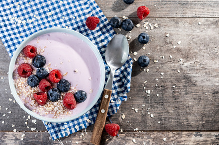 Healthy smoothie bowl with berries
