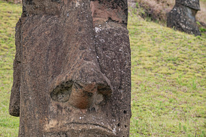 The mysterious stone statues of Easter Island, a Photo by Pictures for you!!!!!!!!!
