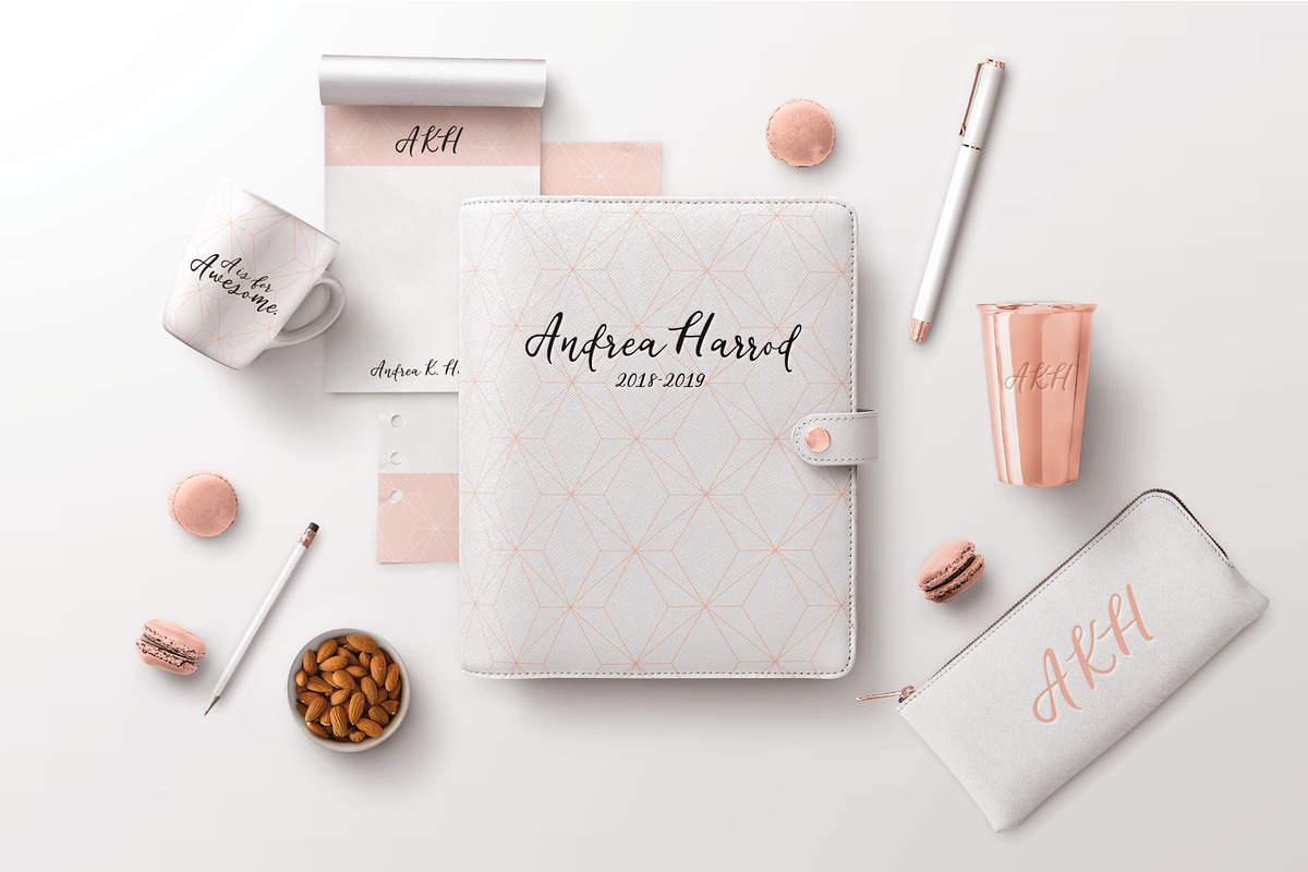Forever Love: A Calligraphy Font preview 3