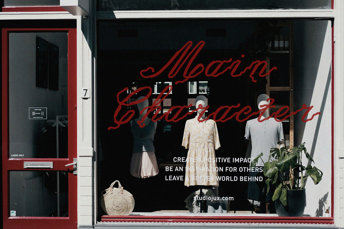 Star Mode Modern Expressive Script, a Script Font by AnMark (Photo 3 of 13)