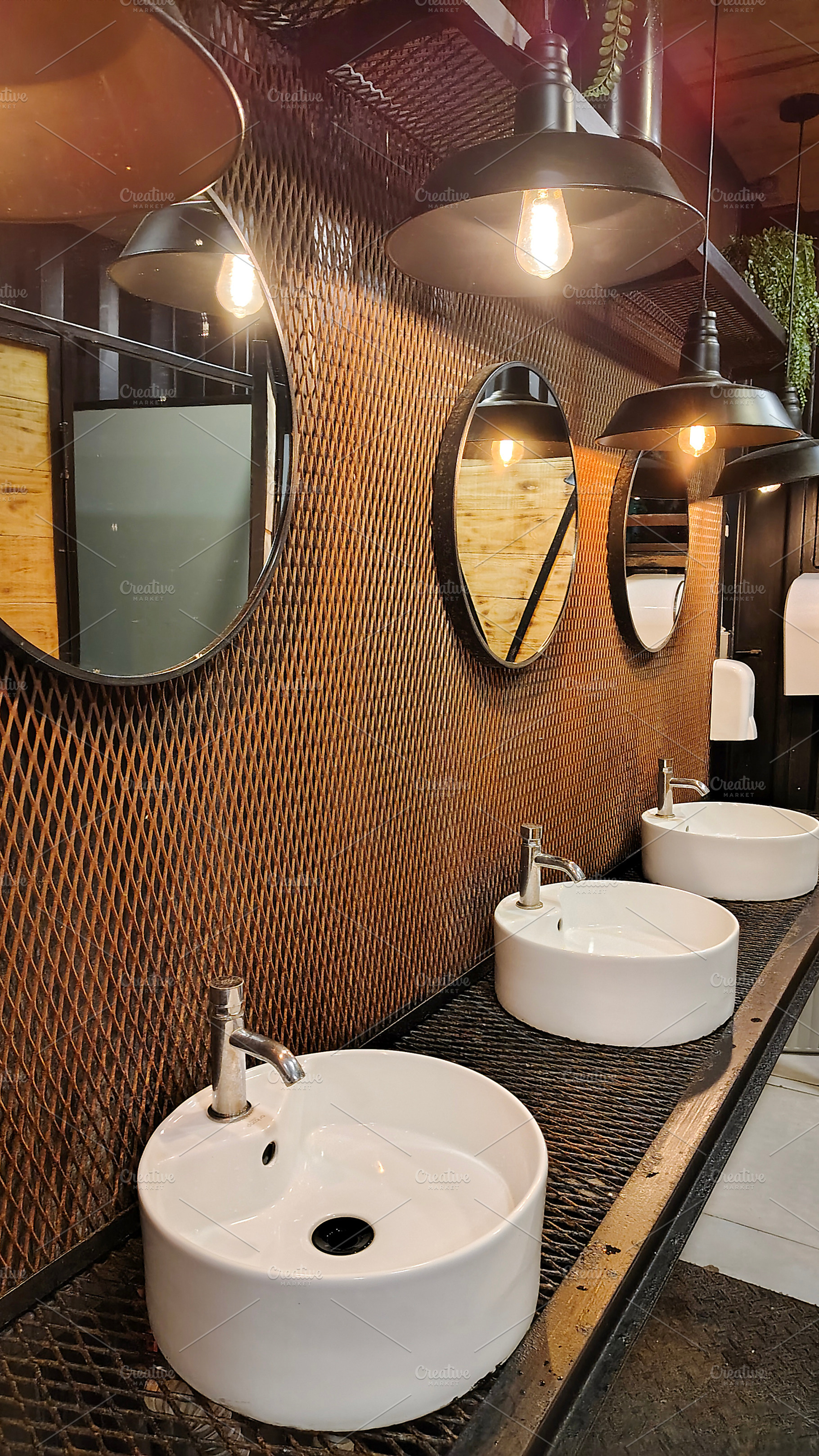 Modern bathroom restaurant, an Architecture Photo by DanFLCreativo