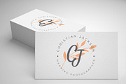 21 Retro Monograms & Logos, a Graphic by Arys Design (Thumbnail 18 of 28)