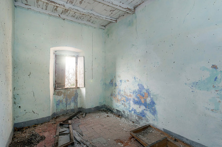 Room to renovated