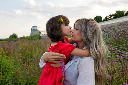 Mom and little daughter, a Person Photo by Elena Vagengeim
