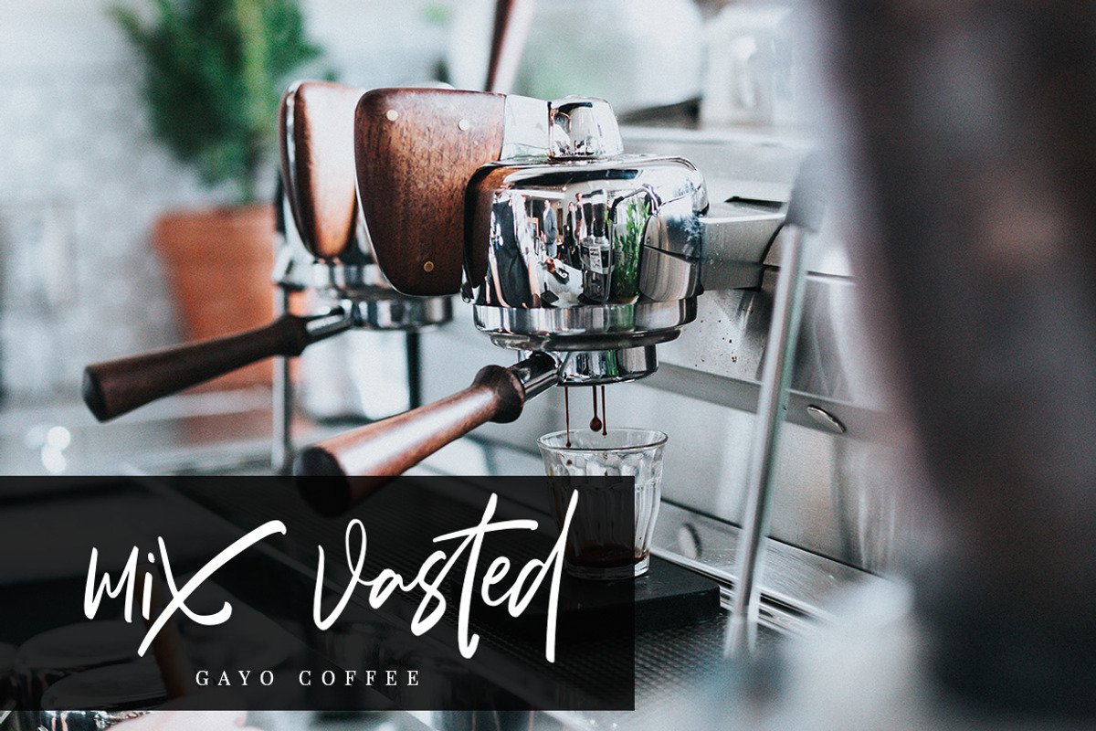 Beautiful Script Fonts Mini Bundle, a Script Font by Putra Khan (Photo 29 of 33)