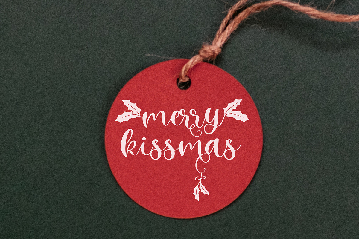Winter Time. Decorative Script Font preview 2