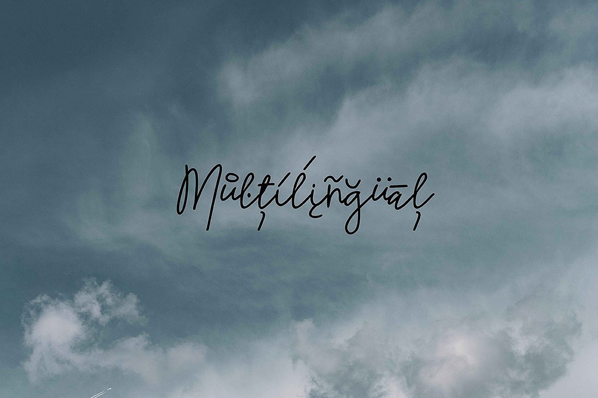Rishangle Handwritten Script preview 6