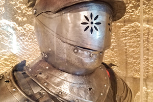Knight armor with red background in museum, an Arts & Entertainment Photo by DanFLCreativo
