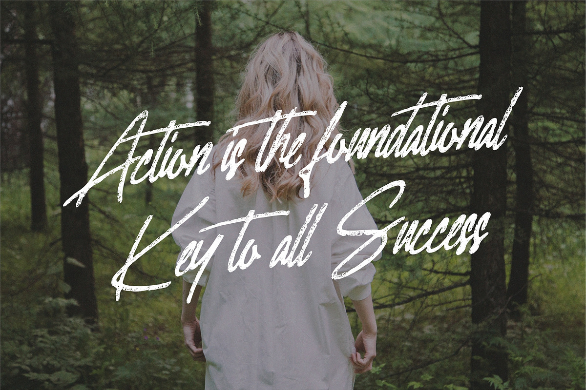 Starpick Rockbily Handwritten Script, a Script Font by Tyedge Studio (Photo 7 of 7)