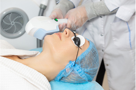 Woman client in a beauty salon is