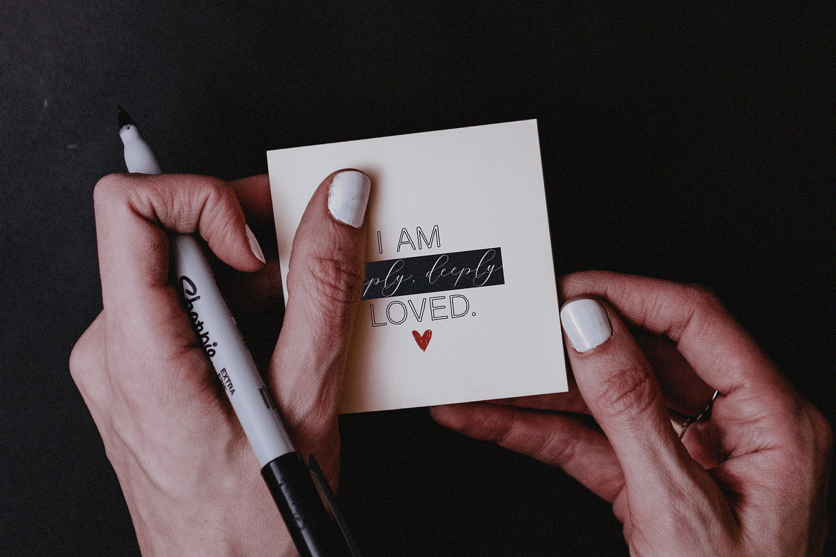 Nashville | Outline Font, a Sans Serif Font by elvinova (Photo 5 of 7)