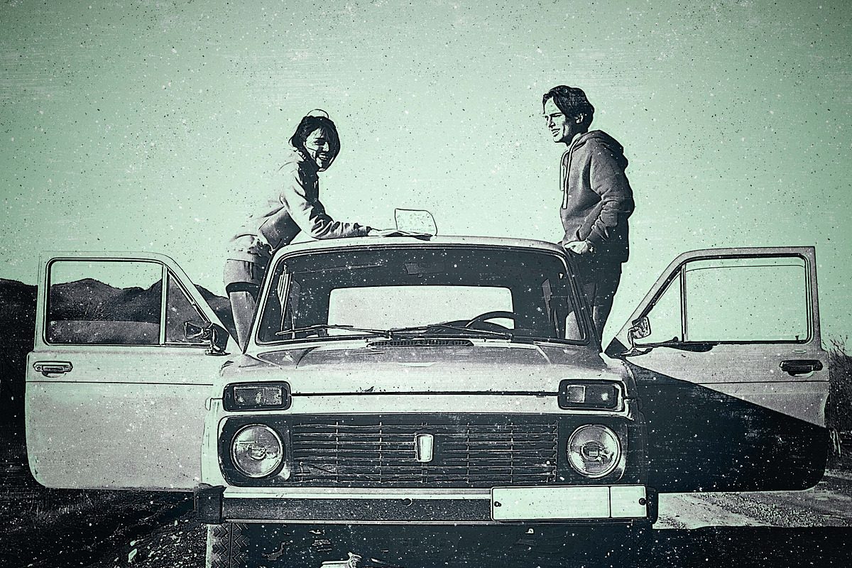 Distressed Vintage Film - Photoshop, an Action Add-On by MRI STUDIO (Photo 6 of 6)