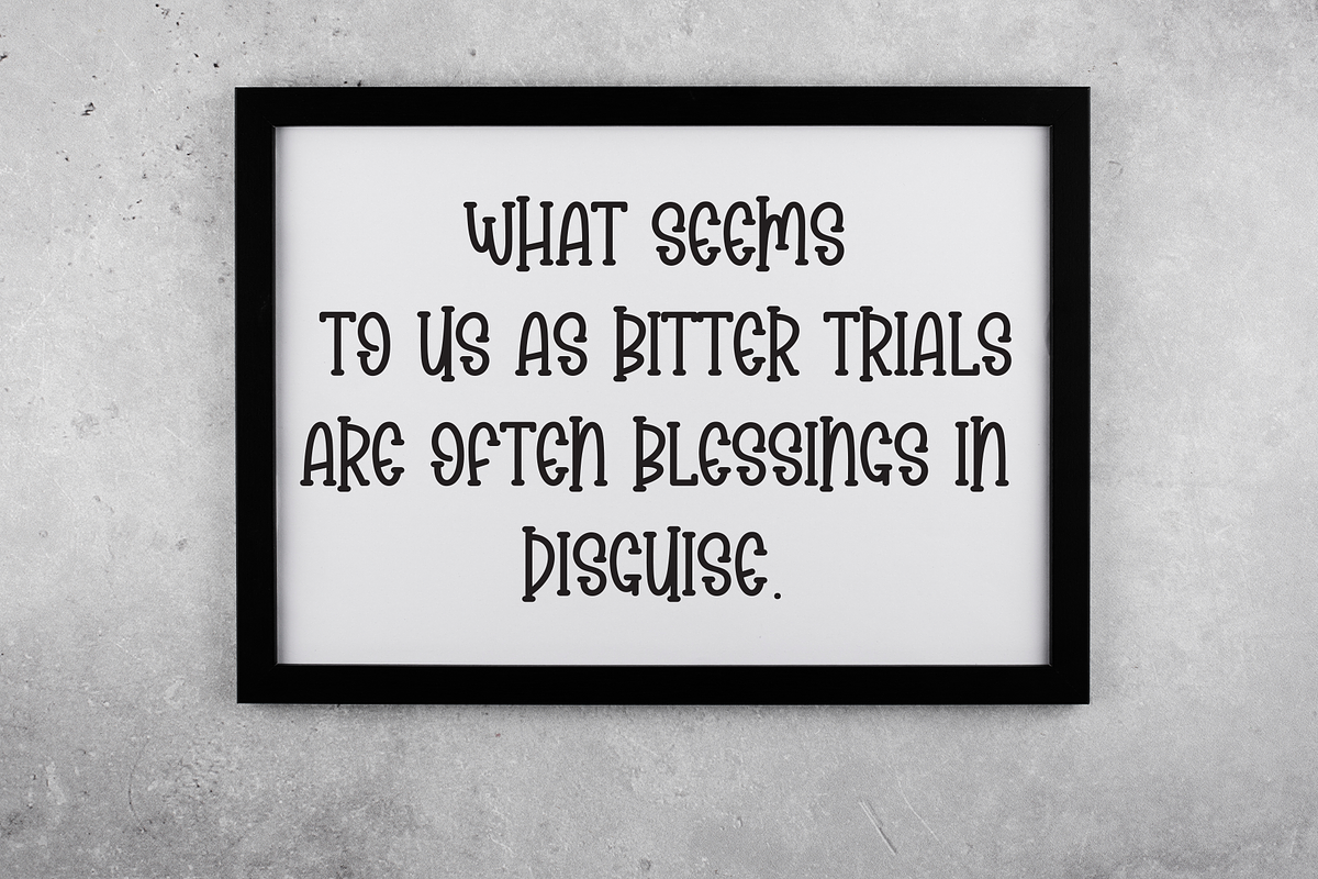Monday Christmas | Script Font, a Script Font by Scratchones (Photo 3 of 8)