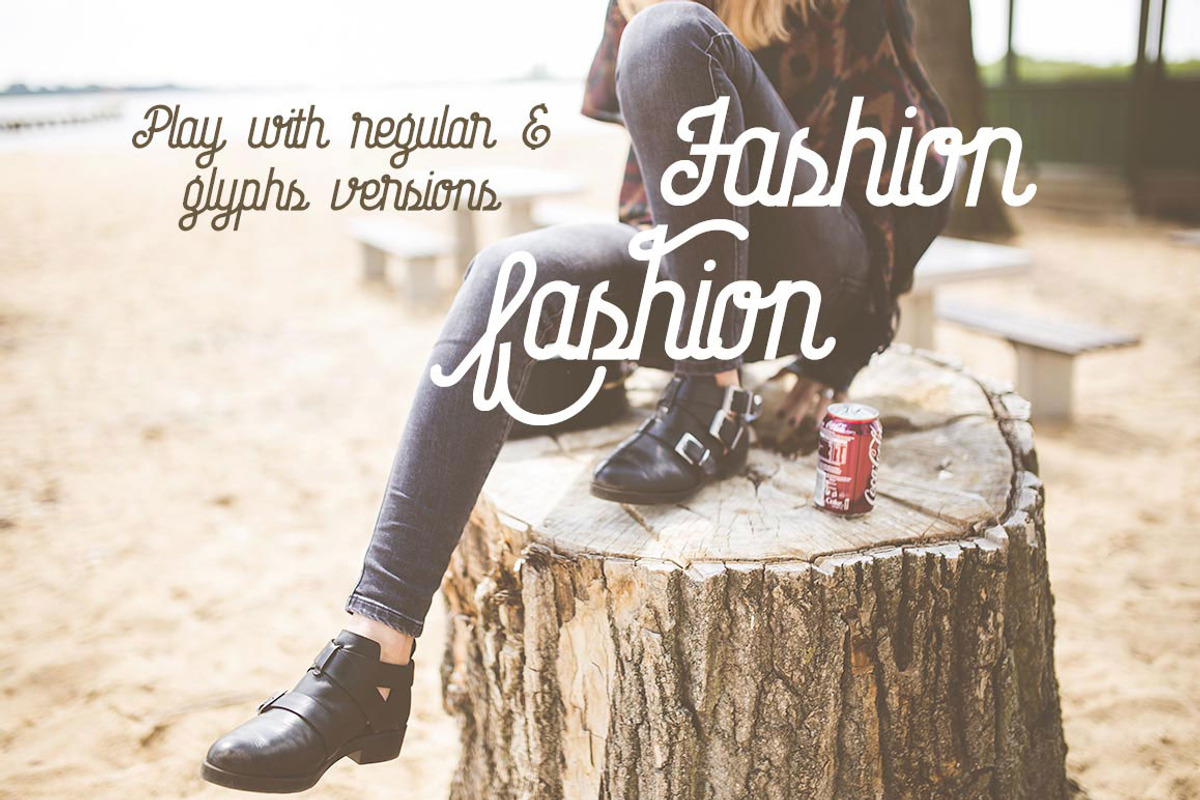 Holiday - Creative Script Font preview 4