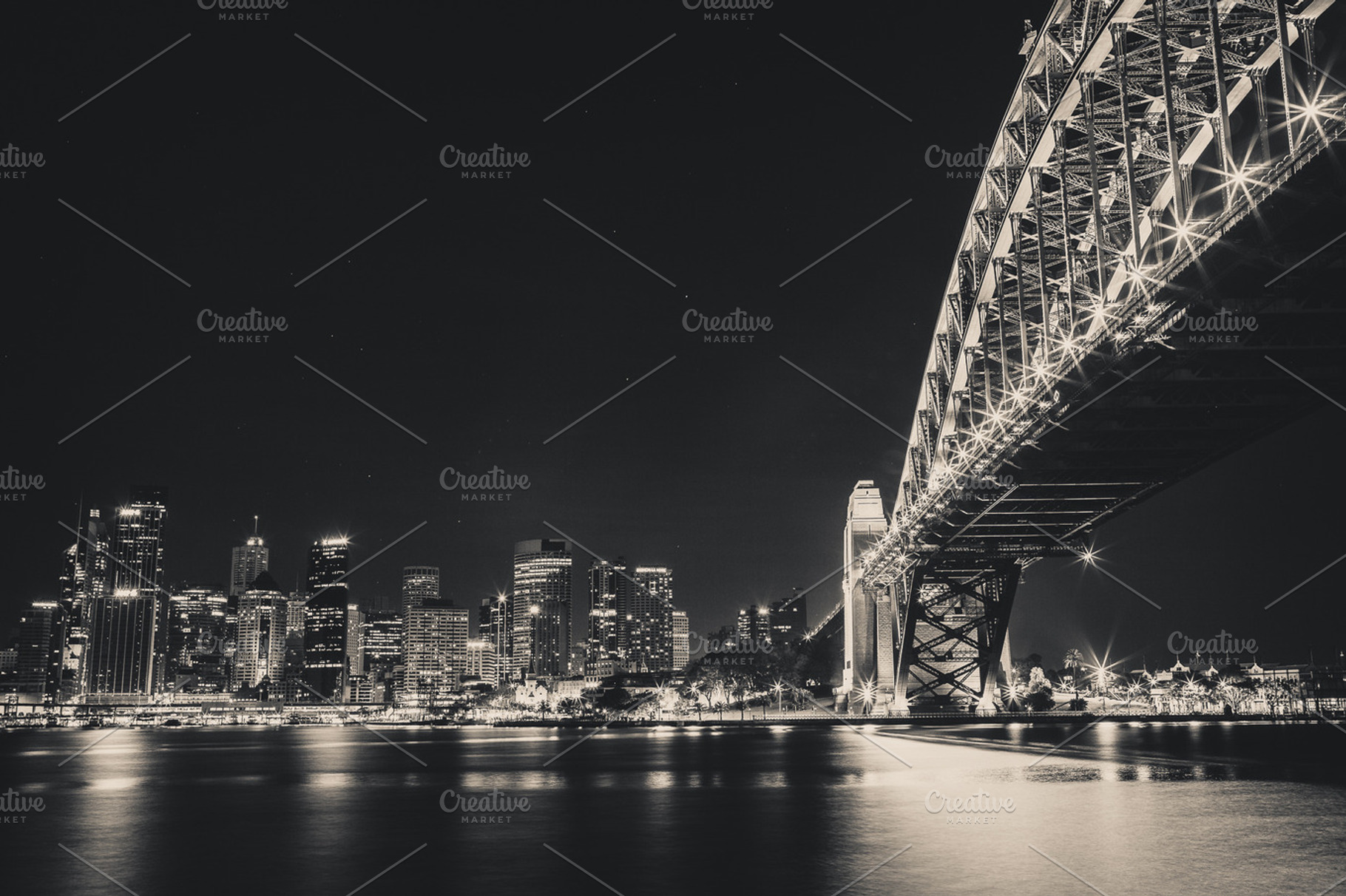 Sydney Harbour Bridge at night