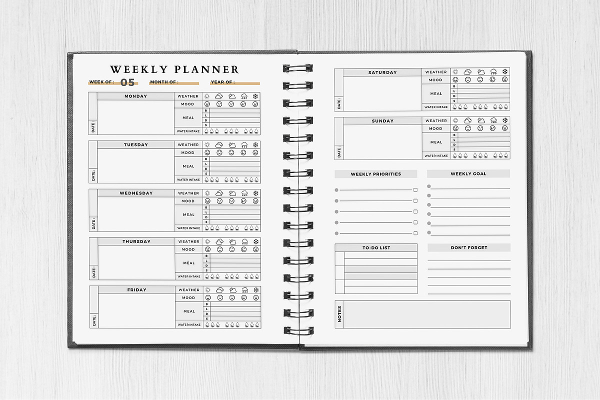 Weekly Planner Canva, a Stationery Template by DesignByStore (Photo 3 of 4)
