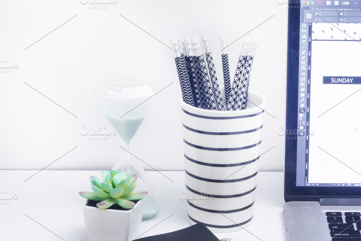 Female Entrepreneur Styled Stock, a Business Photo by Gorgeous Graphics (Photo 7 of 8)