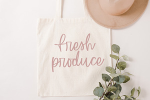 Sweet Magnolia Hand Lettered Font