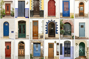 Old entrance doors in Spain, an Architecture Photo by BOOCYS