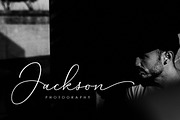 Salenta, a Script Font by Megatype (Thumbnail 2 of 10)