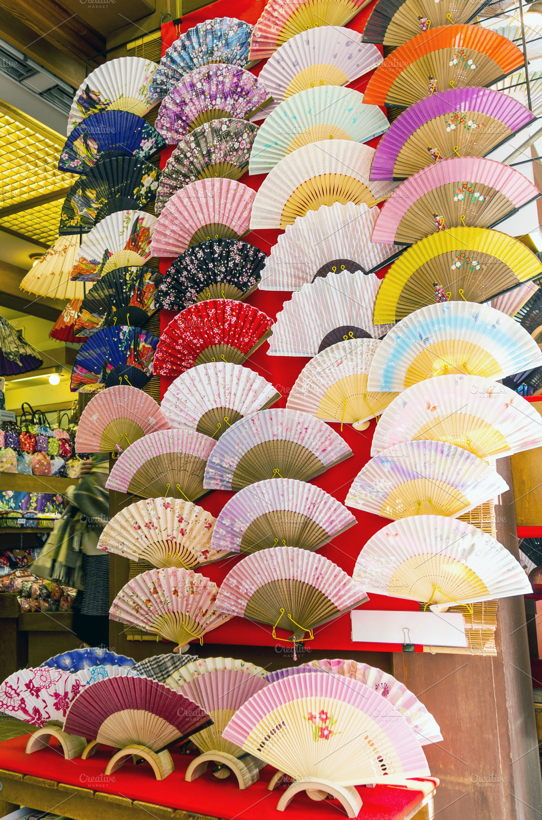 Decorative Japanese fans for sale, an Arts & Entertainment Photo by BOOCYS
