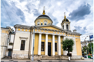 The Ascension Cathedral in Tver, an Architecture Photo by Leonid Andronov