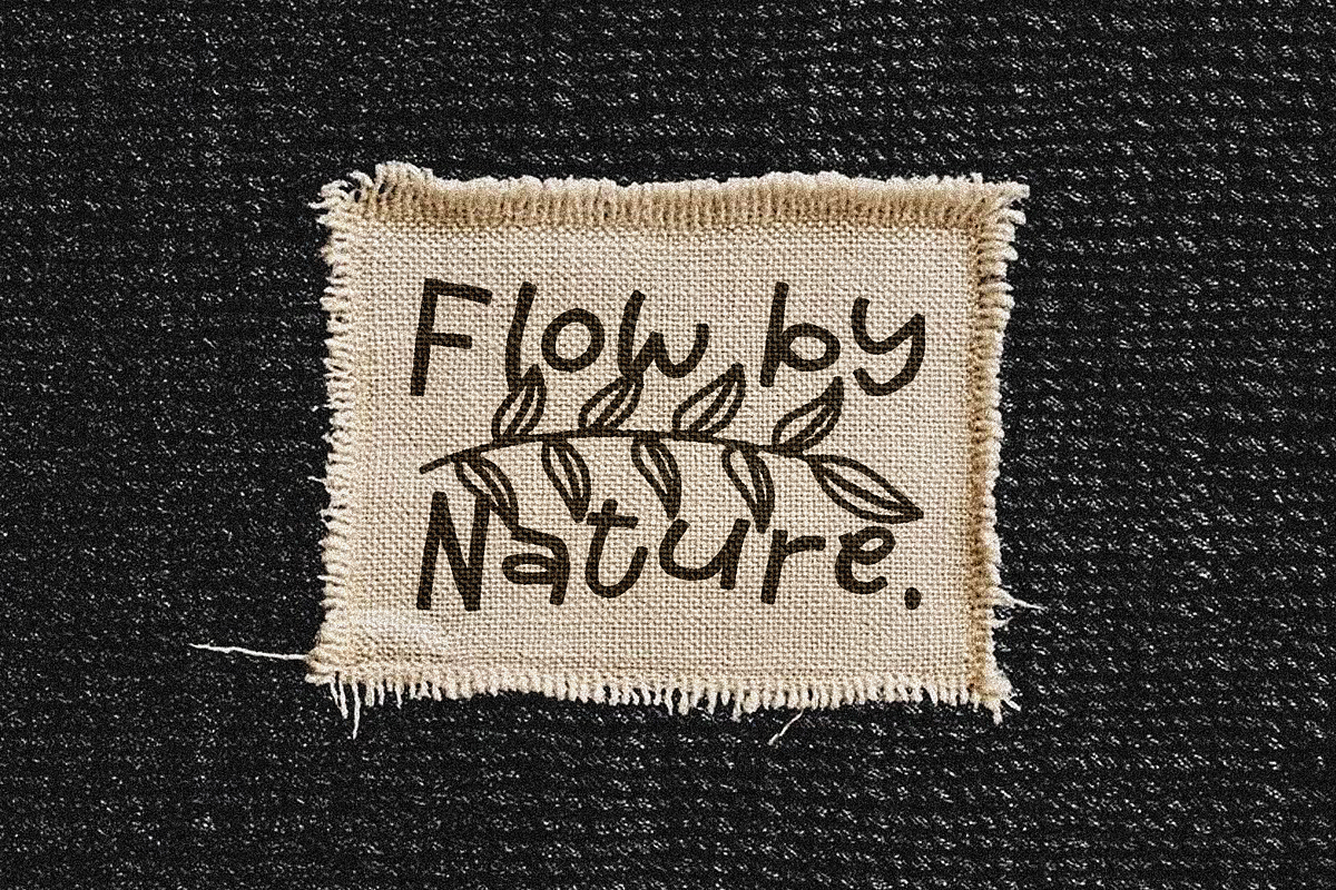 Lineres - Playful Handwritten Font, a Handwritten Font by Typeparties (Photo 7 of 11)