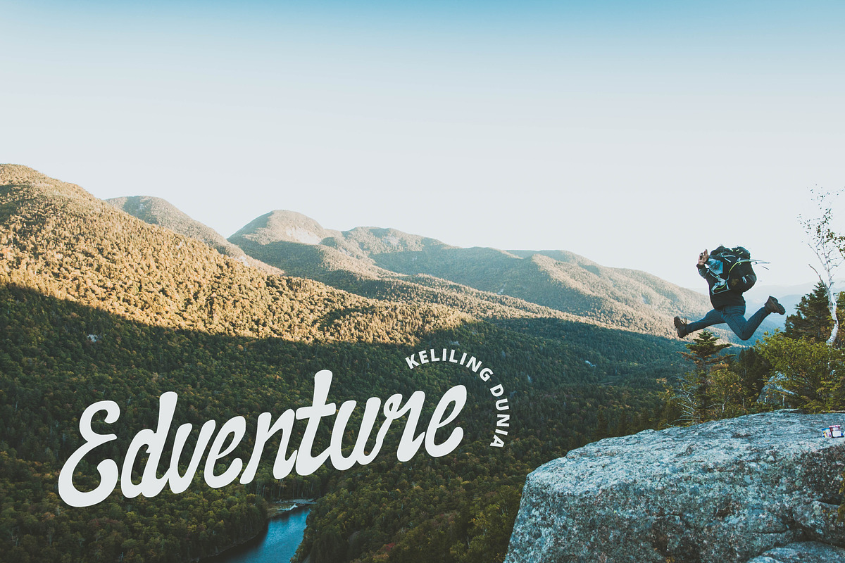 Awaluna Font preview 2