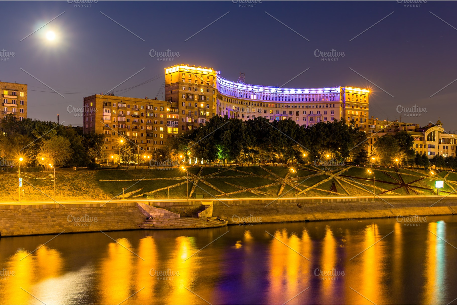 Architect's House in Moscow by night, an Architecture Photo by Leonid Andronov