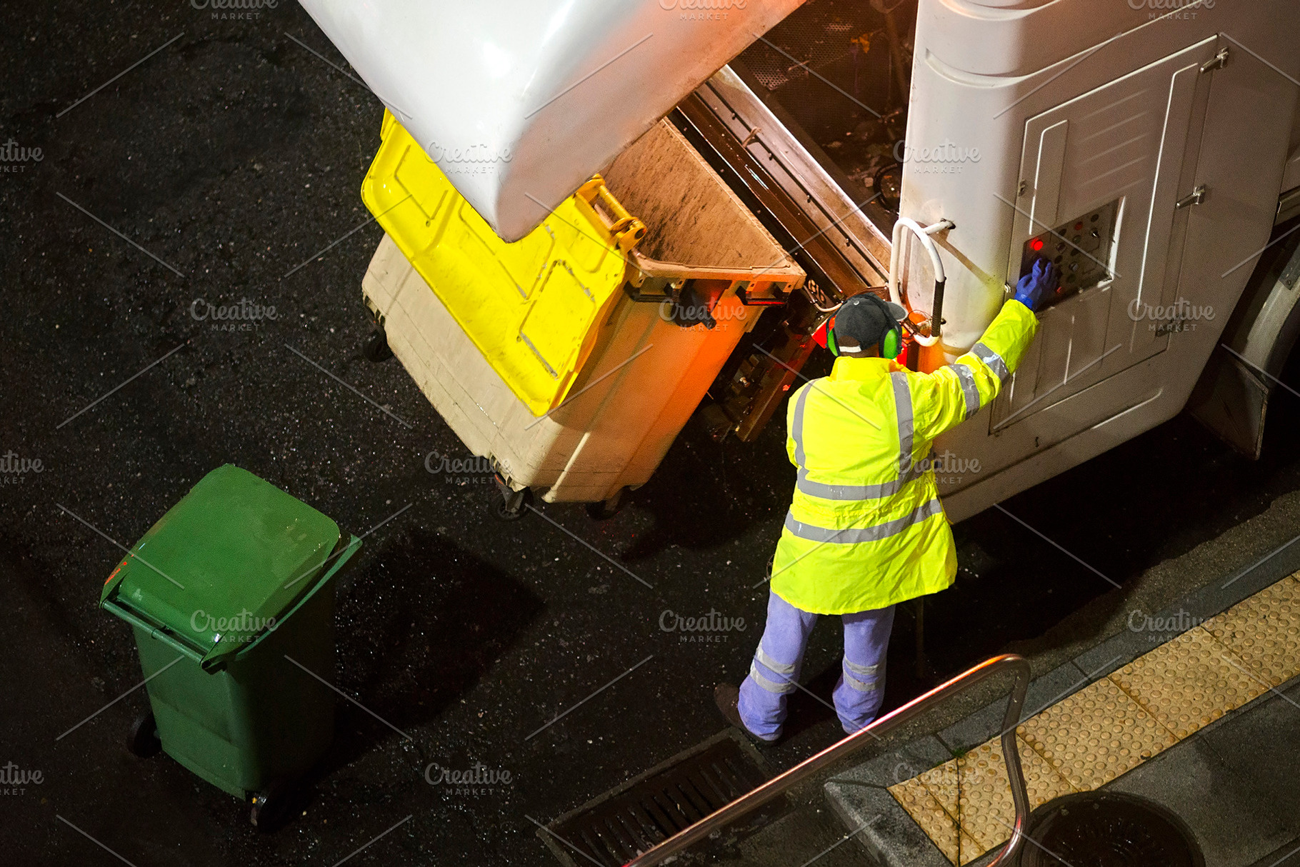 garbage truck and dustman, an Industrial Photo by Genaro Diaz photographs