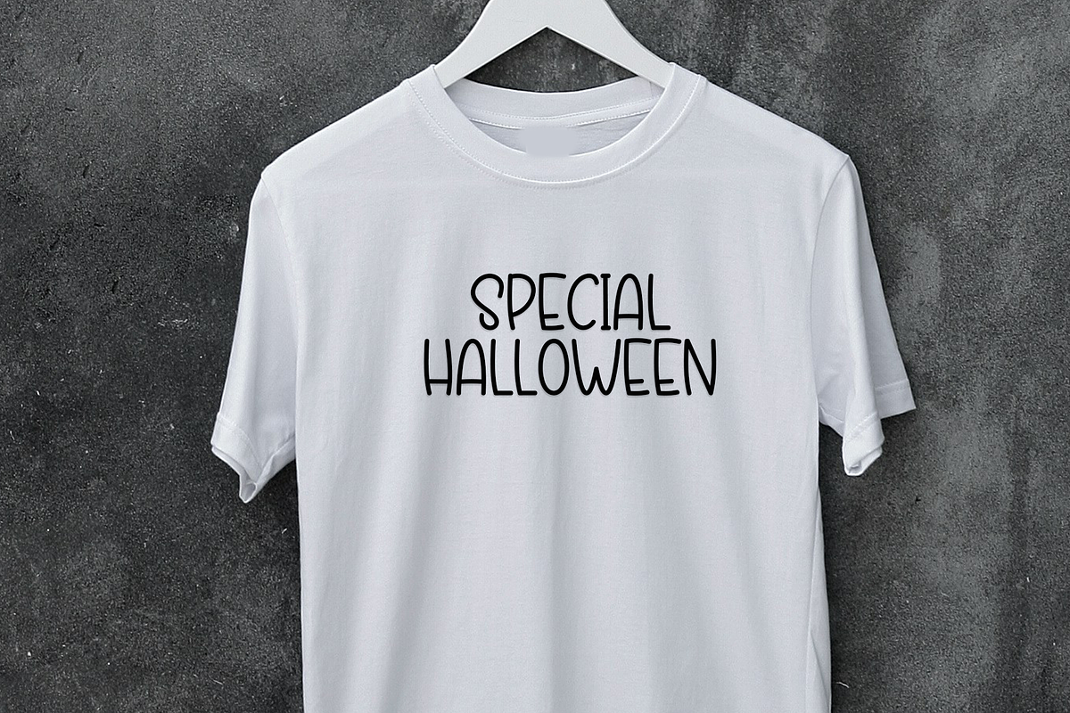 Halloween Moment, a Serif Font by FreshTypeINK (Photo 4 of 7)