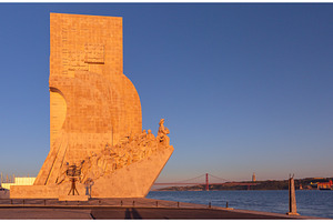 Padrao dos Descobrimentos at Sunset, an Architecture Photo by kavalenkava