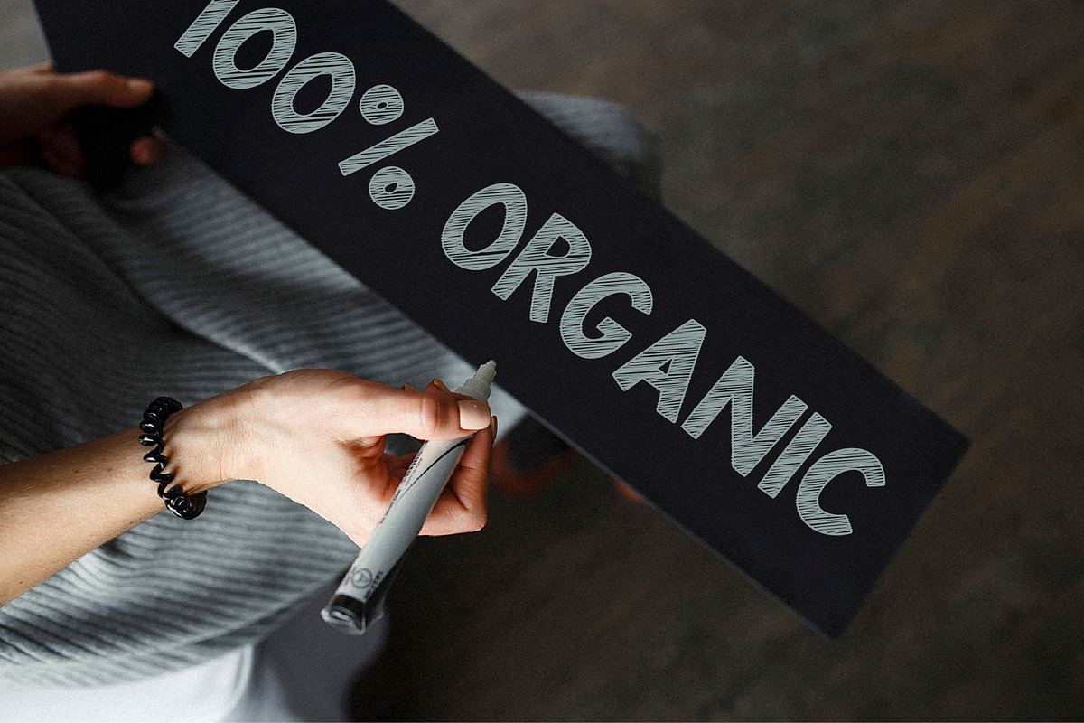 Sans serif SVG font Koni, a Sans Serif Font by Anastasia Cuza (Photo 8 of 11)