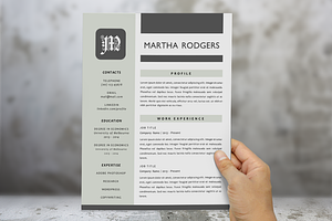 3 In 1 Modern Monogram 2 P Resume