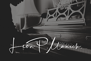 Mortdecai Luxury Signature Font