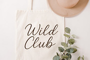 Wendy Caden - Lovely Heart Font, a Script Font by Jozoor (Thumbnail 5 of 10)