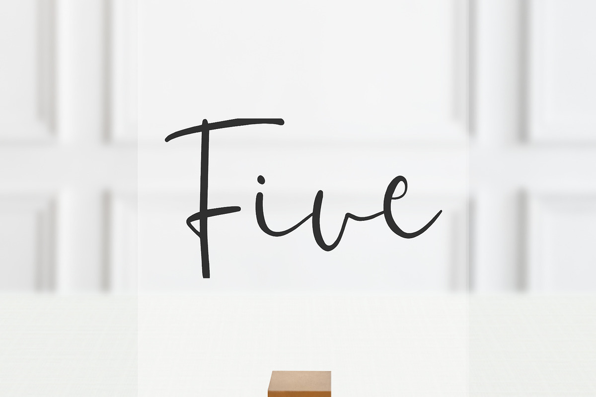 Last Night | Handwritten Font, a Handwritten Font by Yuby Creative (Photo 3 of 8)