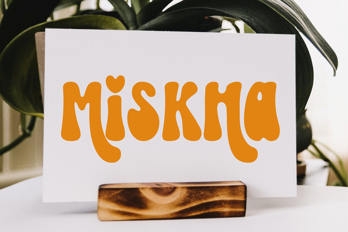 Spooky Rainbow - Halloween Font, a Handwritten Font by Keithzo (Photo 6 of 9)