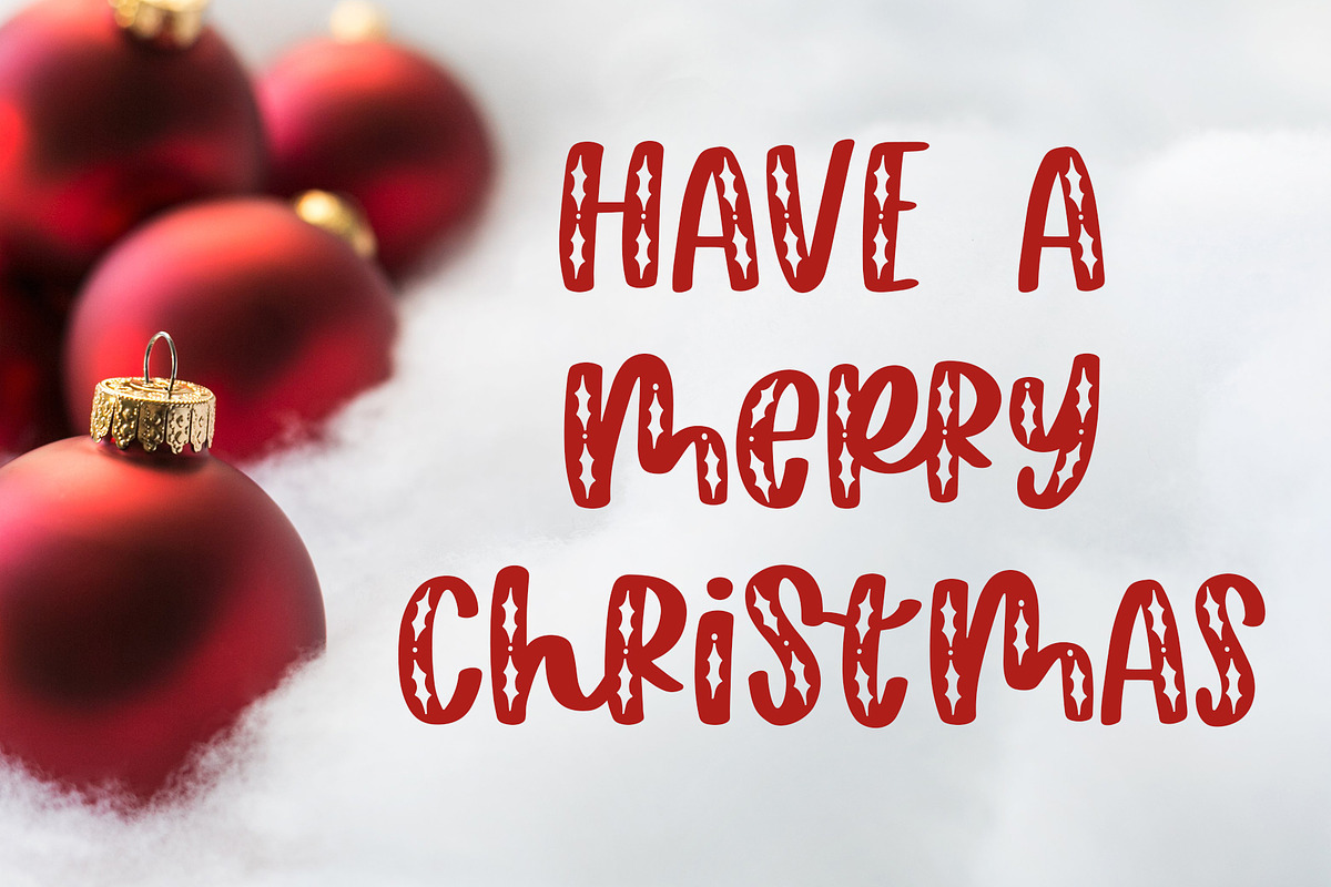 Happy Hollydays, Christmas Font preview 2