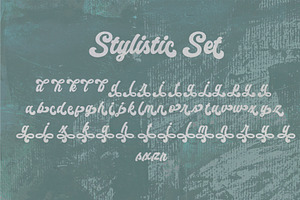 Blantik Vintage Script Font