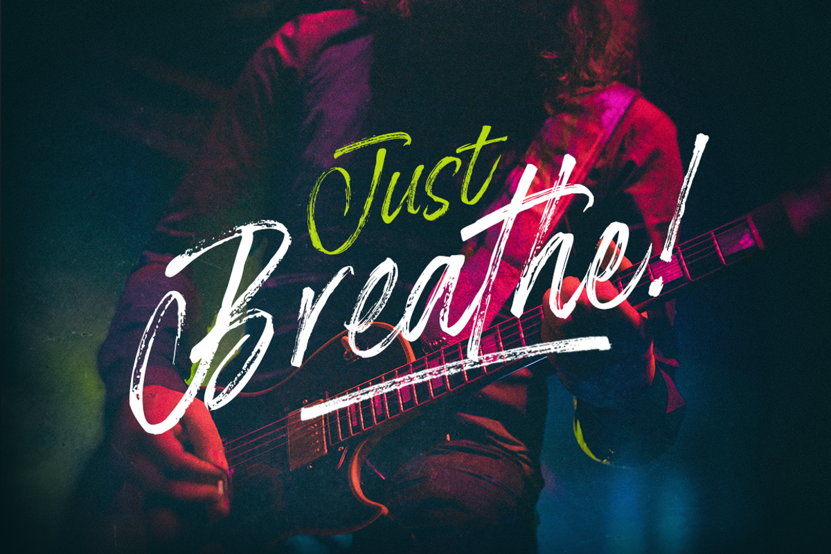 Prayerd - Brush Calligraphy Font preview 4