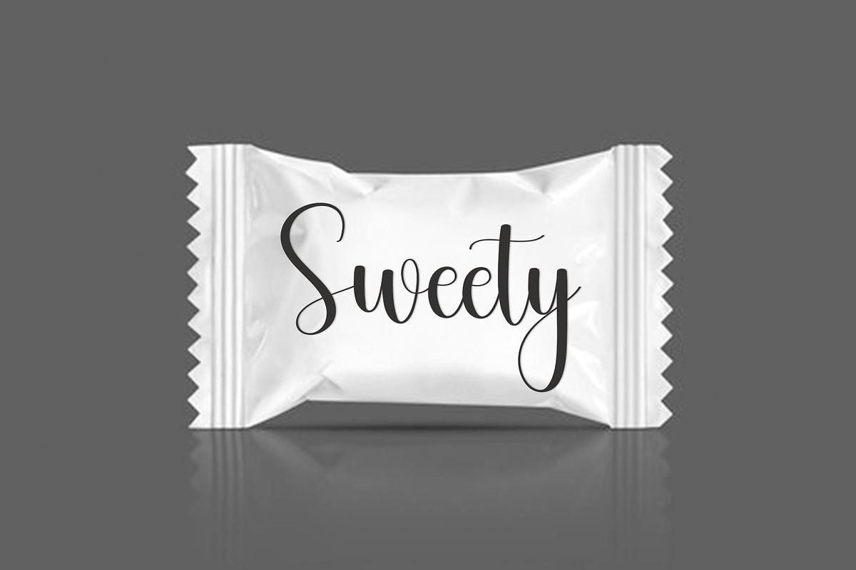 House Baby, a Handwritten Font by InermediaSTUDIO (Photo 1 of 8)