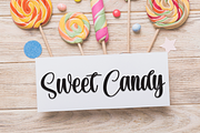 Lovely Halloween | Script Font, a Handwritten Font by Scratchones (Thumbnail 5 of 8)