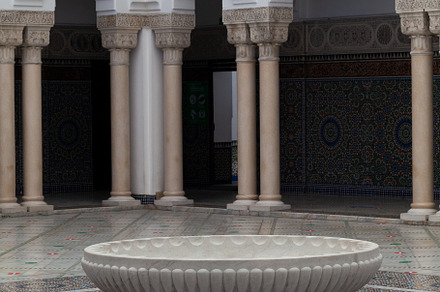 The large marble basin in the middle of the Grand Mosque of Pari, an Architecture Photo by Bepslabor