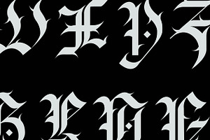 Somnia BlackLetter Typeface