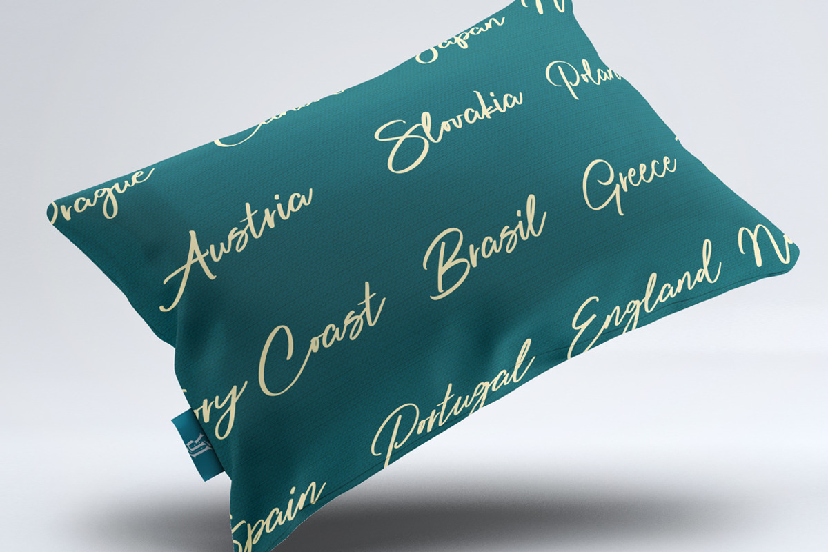 Frosty Sky Font preview 6