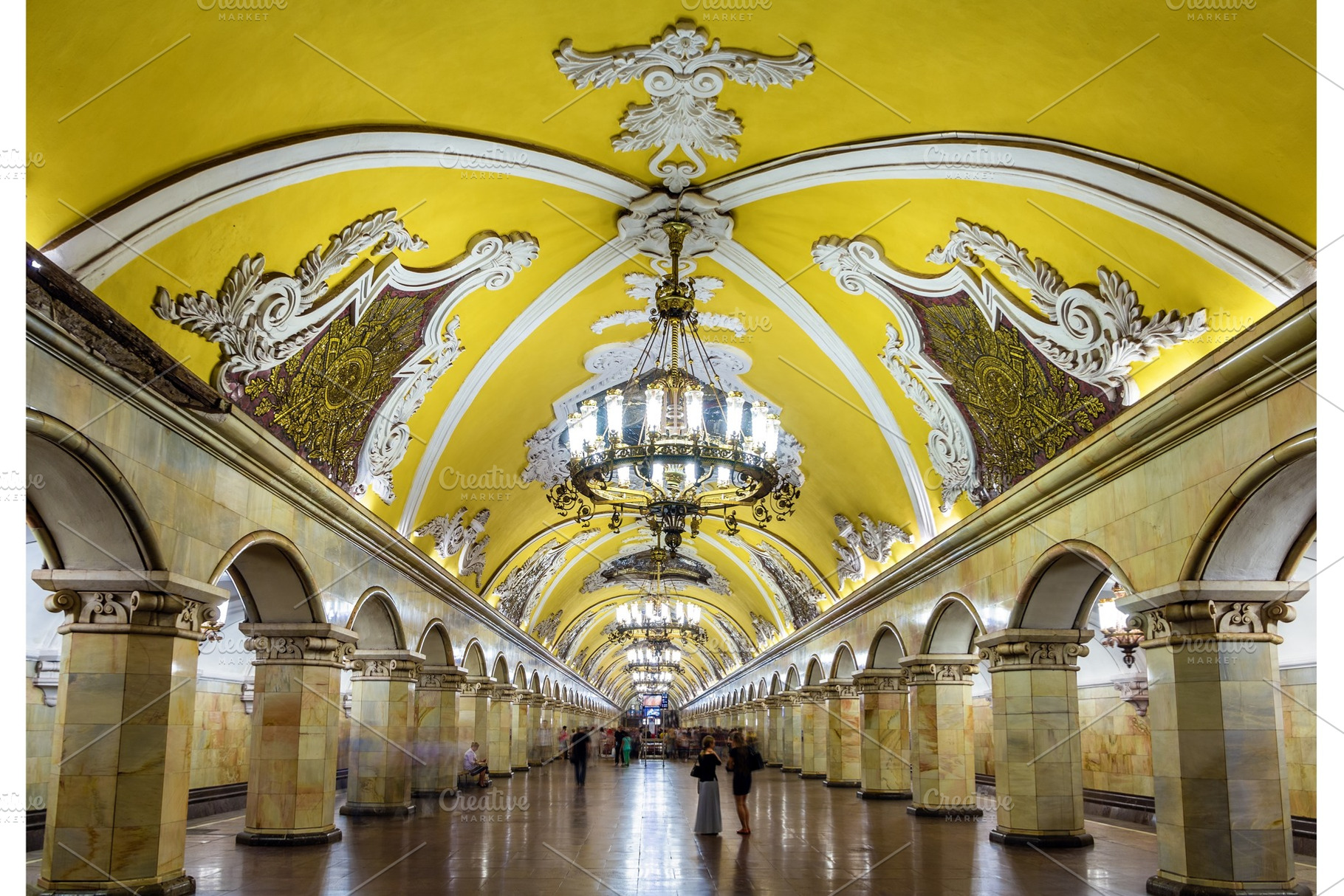 Komsomolskaya (Koltsevaya Line) station of Moscow metro, an Architecture Photo by Leonid Andronov